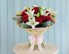 Букет цветов из:  Лилии и Розы в Урухской