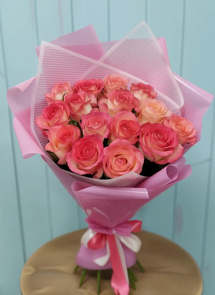 Букет 15 Розовых роз Равель в Урухской