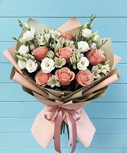 Букет цветов из:  Розы, Альстромерии и Лизиантусы в Урухской