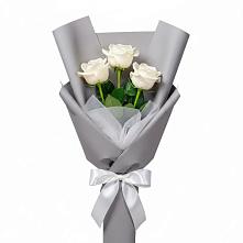 Букет 3 белые розы в Урухской