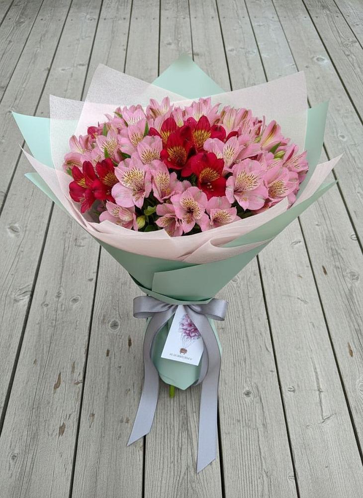 Букет цветов из: Альстромерии в Урухской