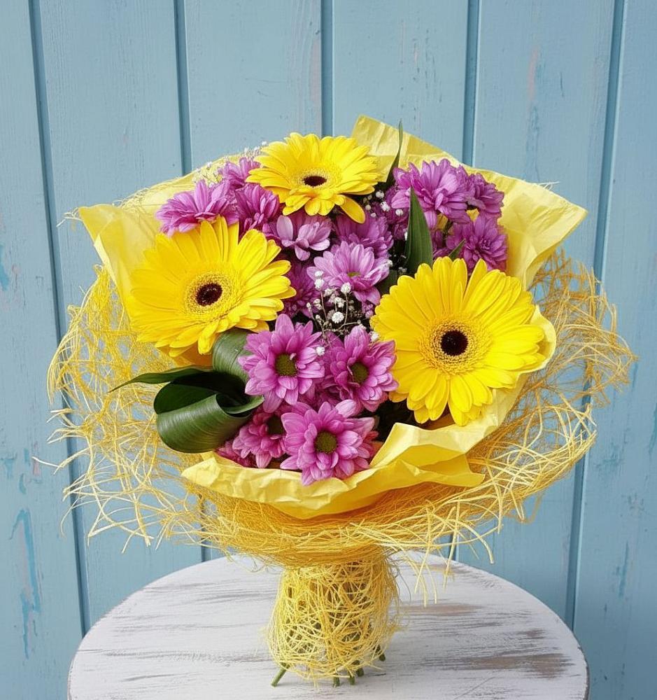 Букет цветов из: Хризантемы и Герберы в Урухской