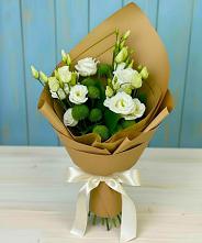 Букет цветов из:  Хризантемы и Лизиантусы в Урухской