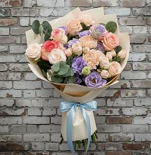Букет цветов из:  Розы, Лизиантусы и Гвоздики #REPLACE_PRED# Урухской